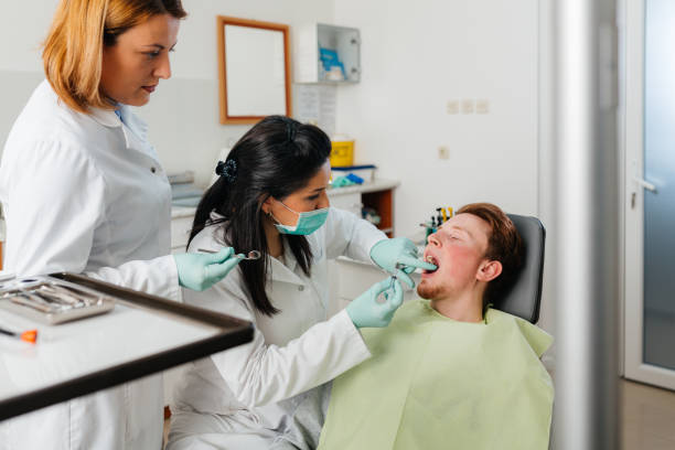 Best Broken or Cracked Tooth Emergency Dentist in West Springfield, VA